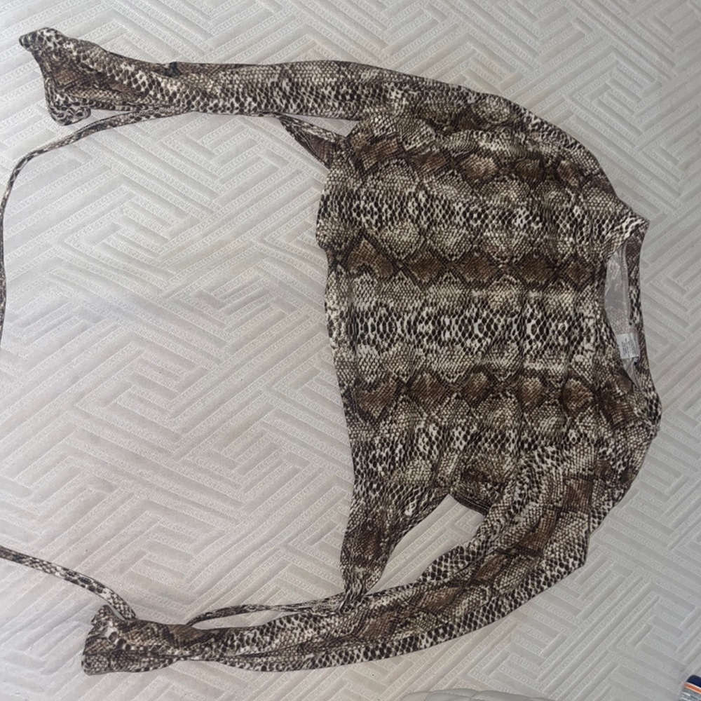 Leopard top